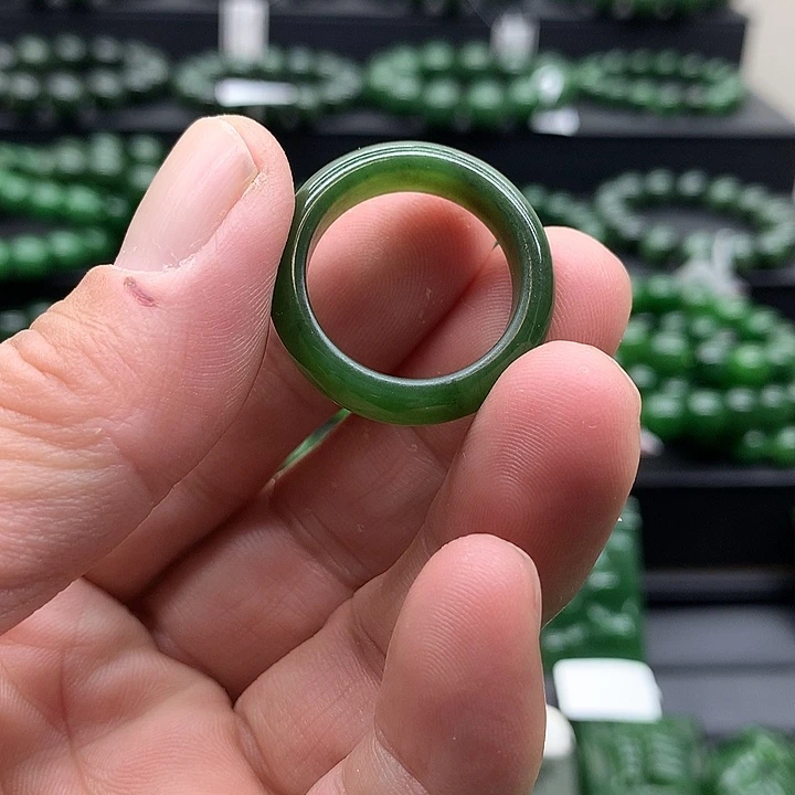 和田玉（碧玉）戒指未镶嵌