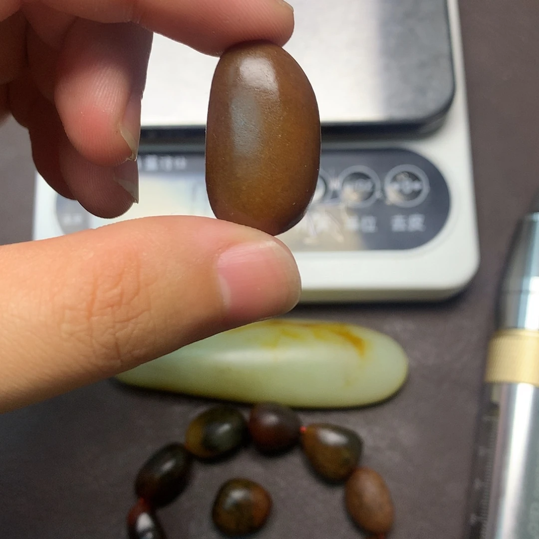 和田玉（糖玉）未镶嵌挂件