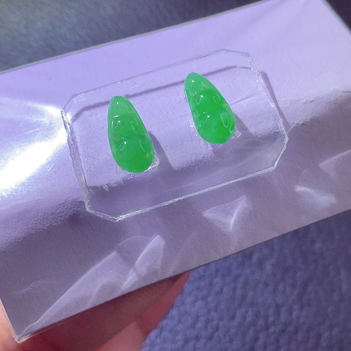 定制翡翠未镶嵌翡翠