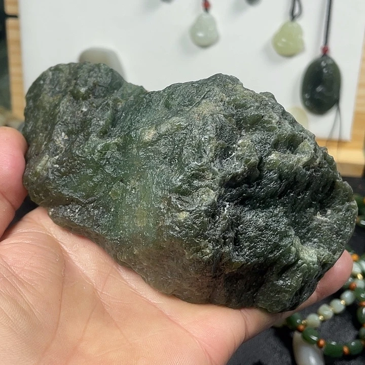 同***乐和田玉未镶嵌珠宝半成品