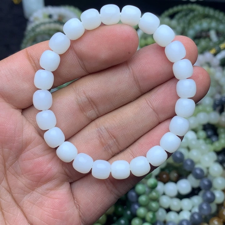 和田玉未镶嵌手串俄料 一级白 7.8✖️7.8