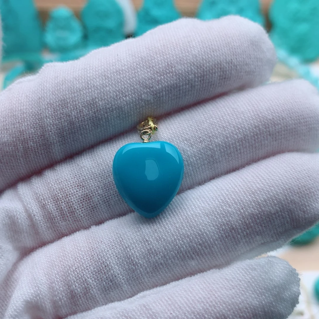 绿松石颈饰未镶嵌