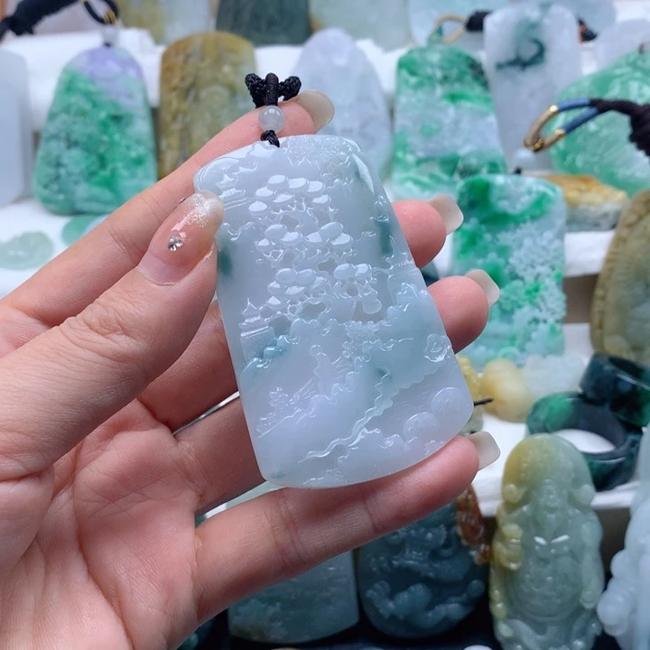 定制翡翠未镶嵌山水牌