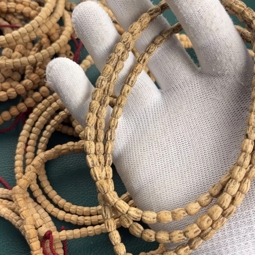 柏香籽/百香籽吊坠热****?