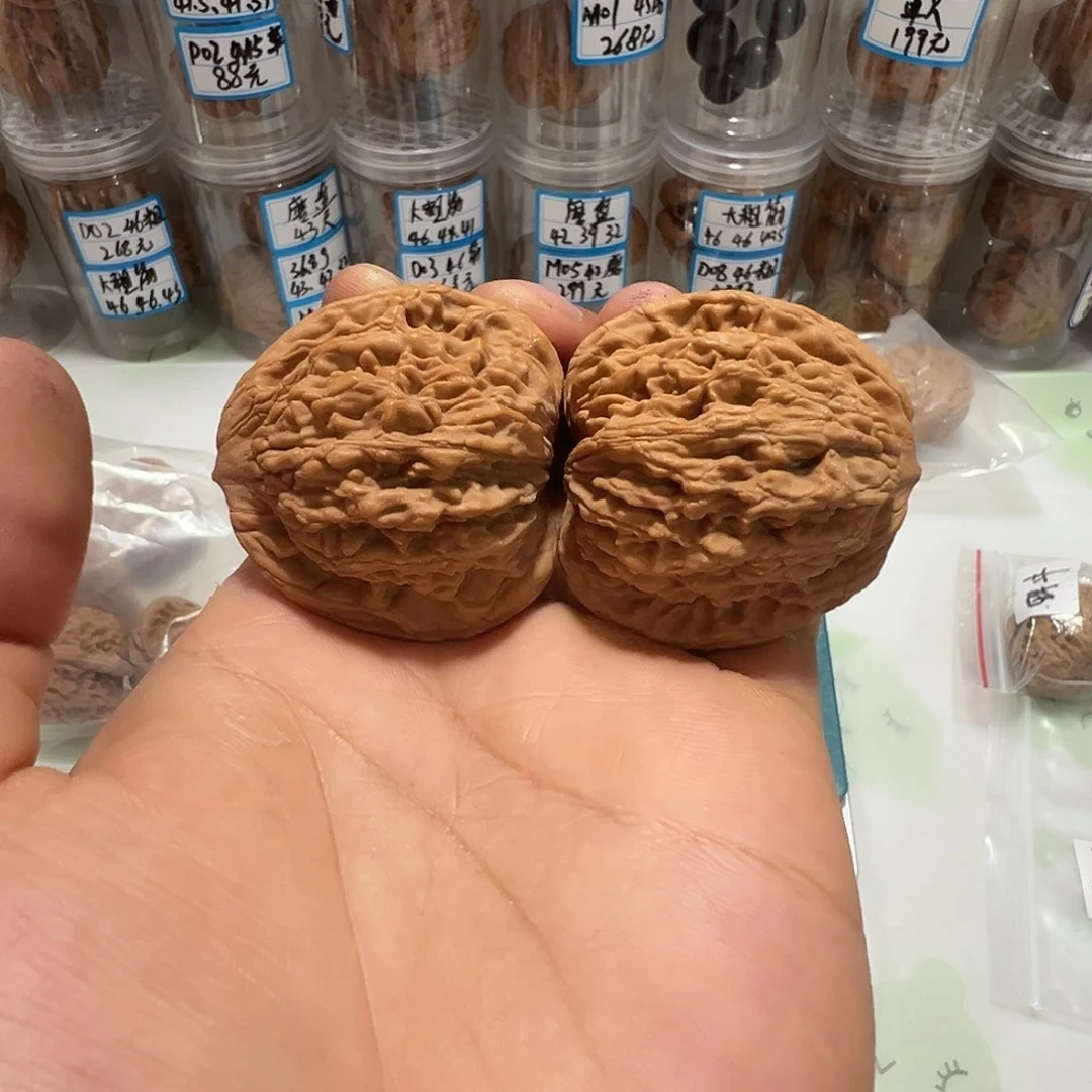 24号文玩核桃43尺麦穗虎头