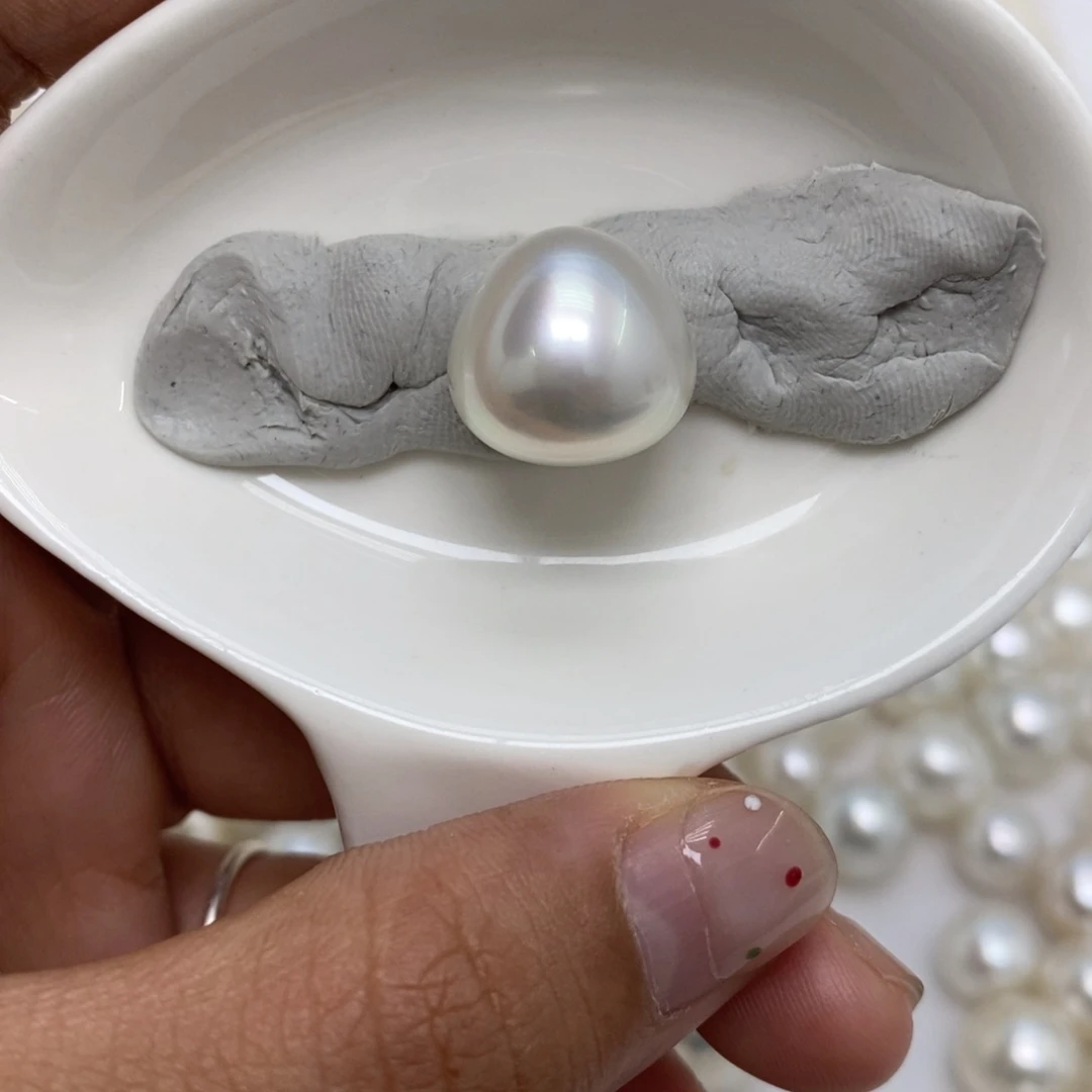 裸珠海水珍珠14.9，相对无暇，三角饭团珠