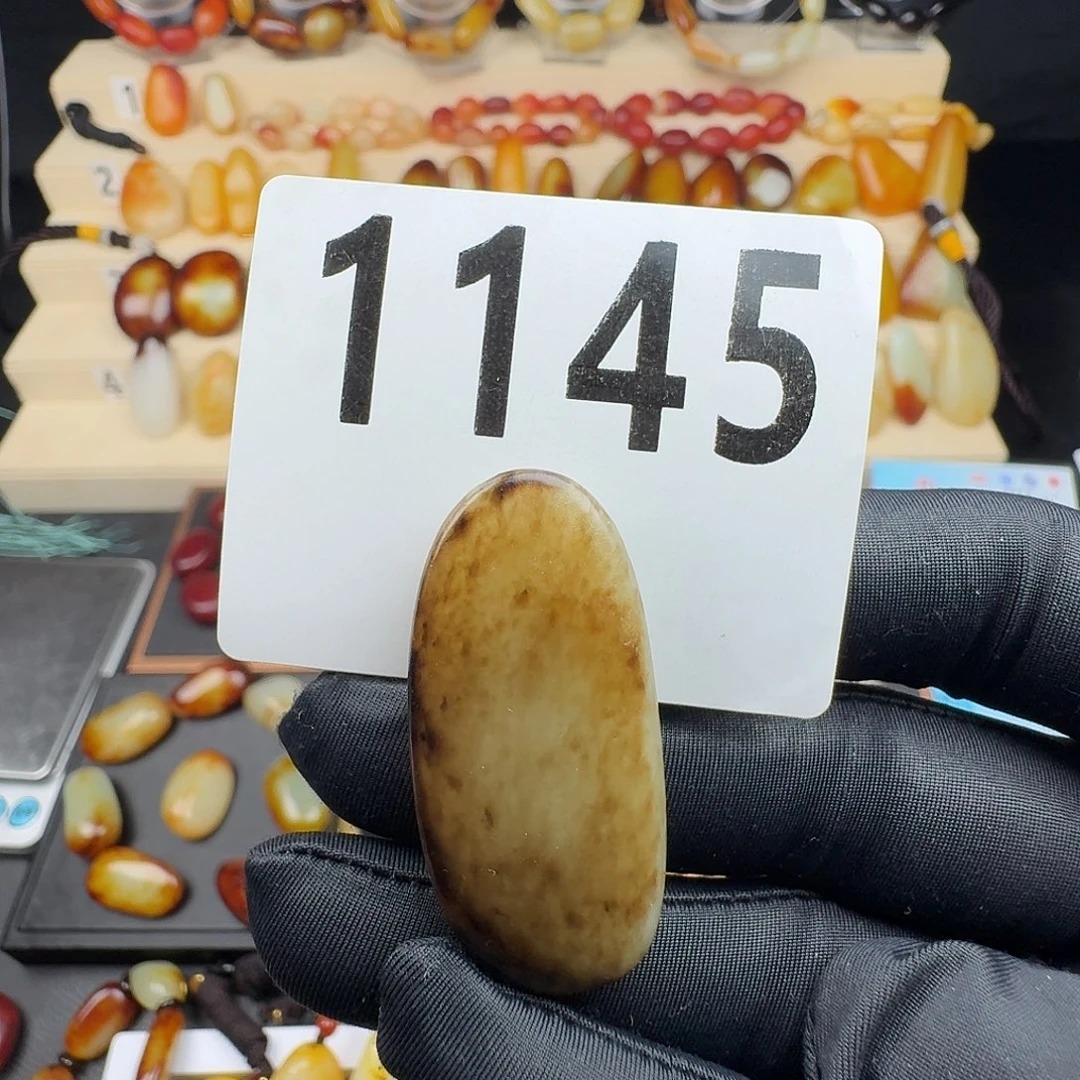 和田玉吊坠(赠链)未镶嵌