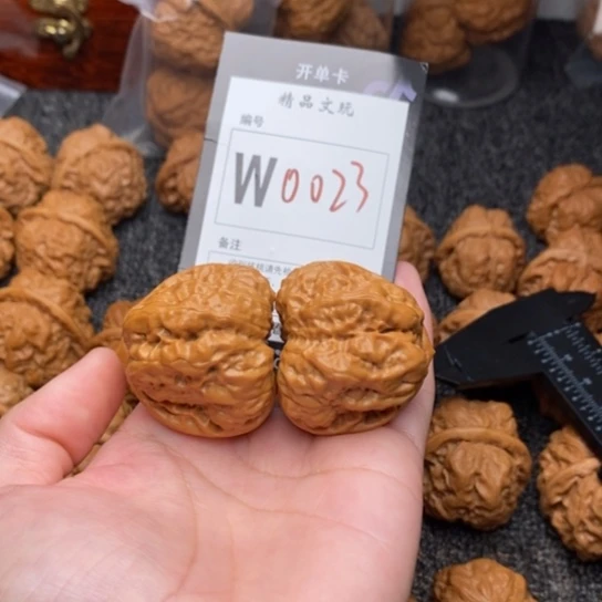 吊坠桃核A*我是第一百39