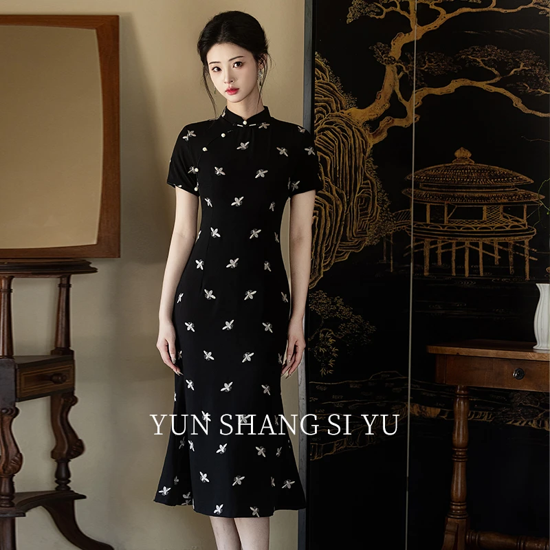 刺绣黑色显瘦鱼尾旗袍裙2025新中式修身显瘦气质优雅短袖改良日常
