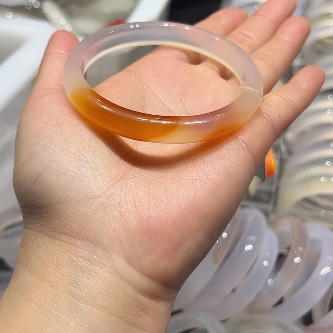 玛瑙/玉髓未镶嵌手镯