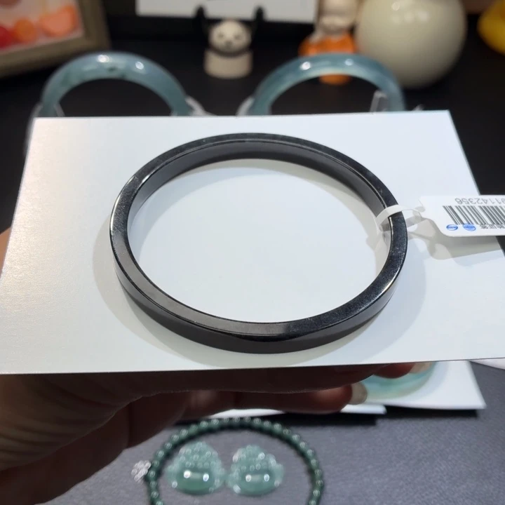 翡翠未镶嵌手镯黑乌鸡