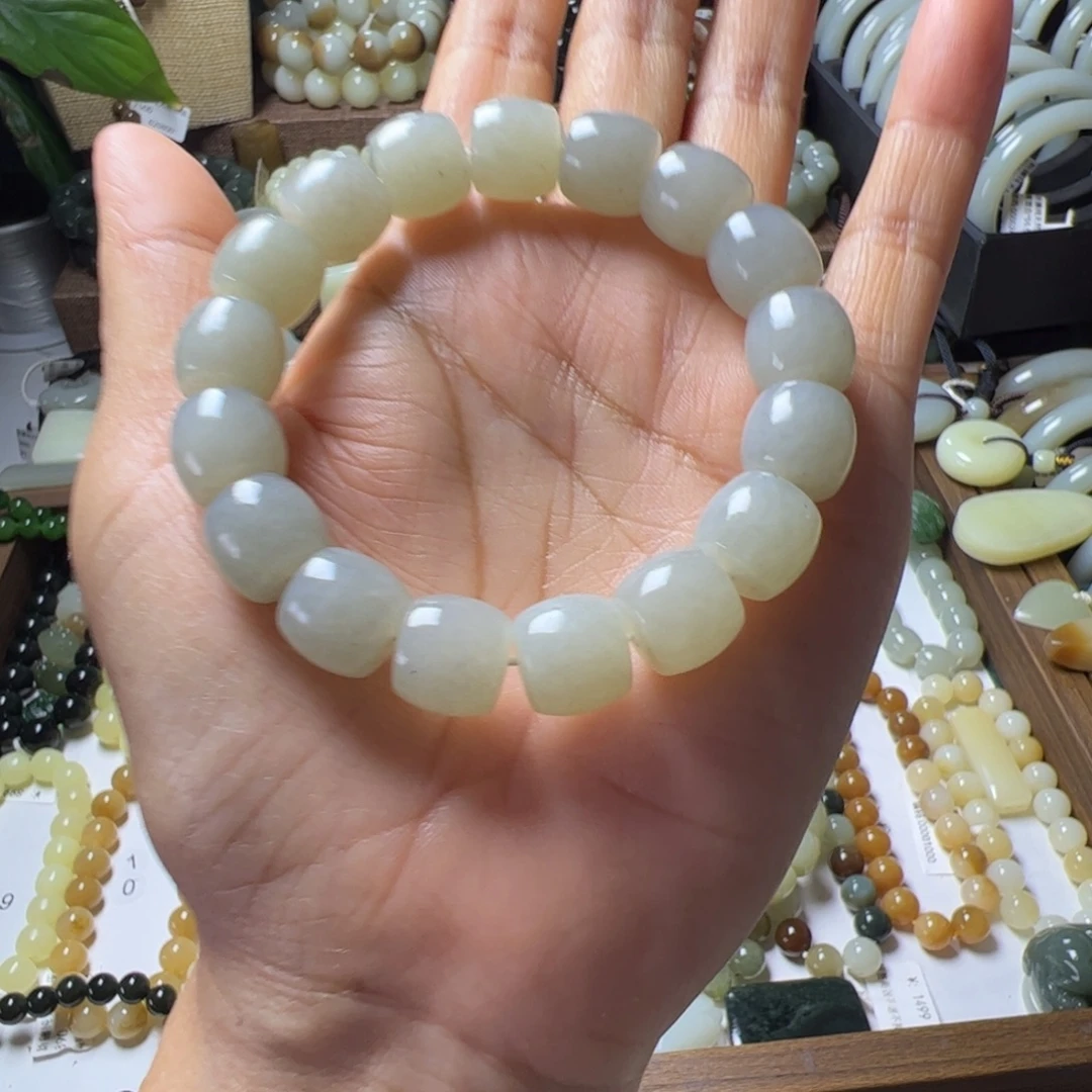 和田玉（糖玉）未镶嵌手链