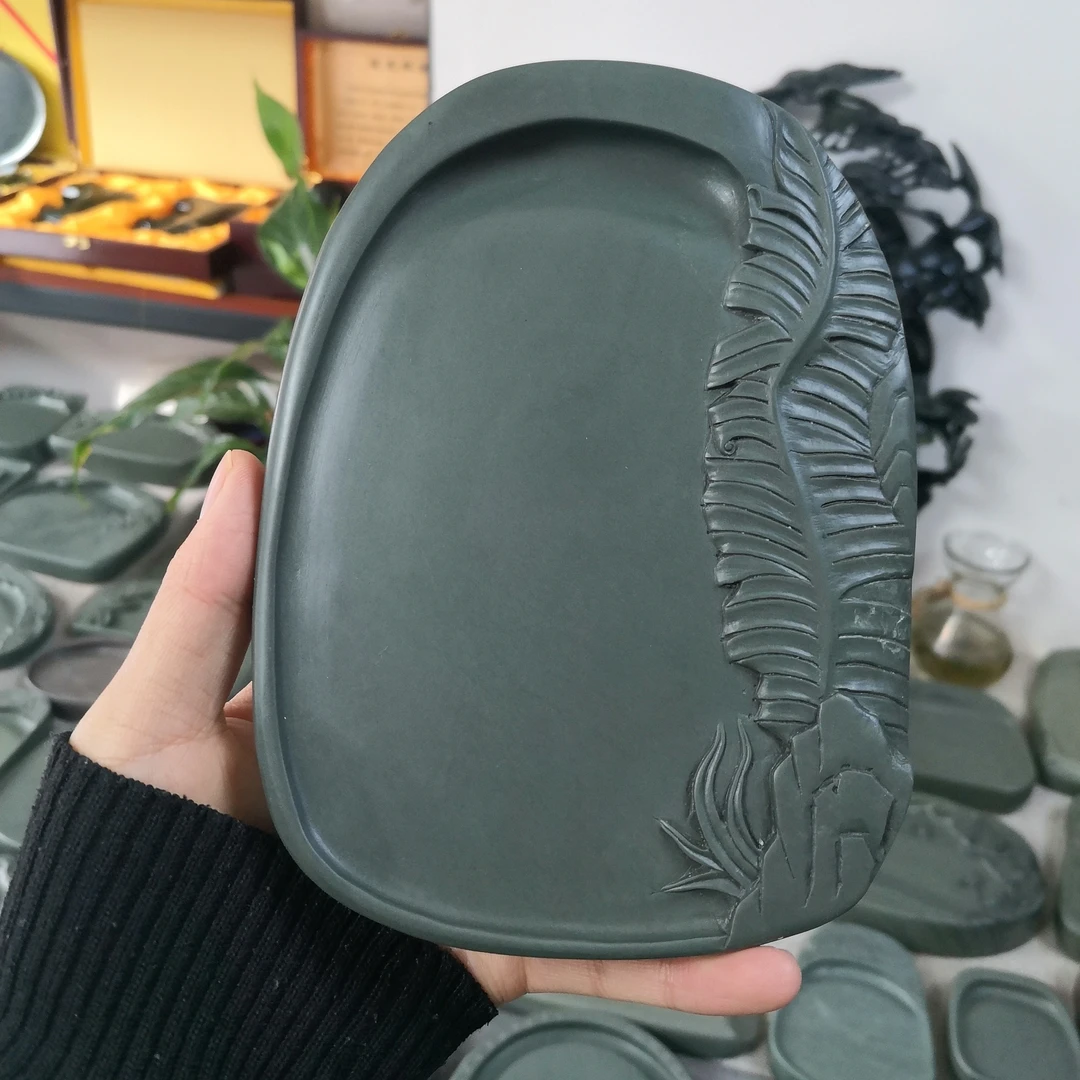 甘肃洮砚水泉老坑无纹纯净无暇随型蕉叶砚尺寸16.4*12.2*2.4