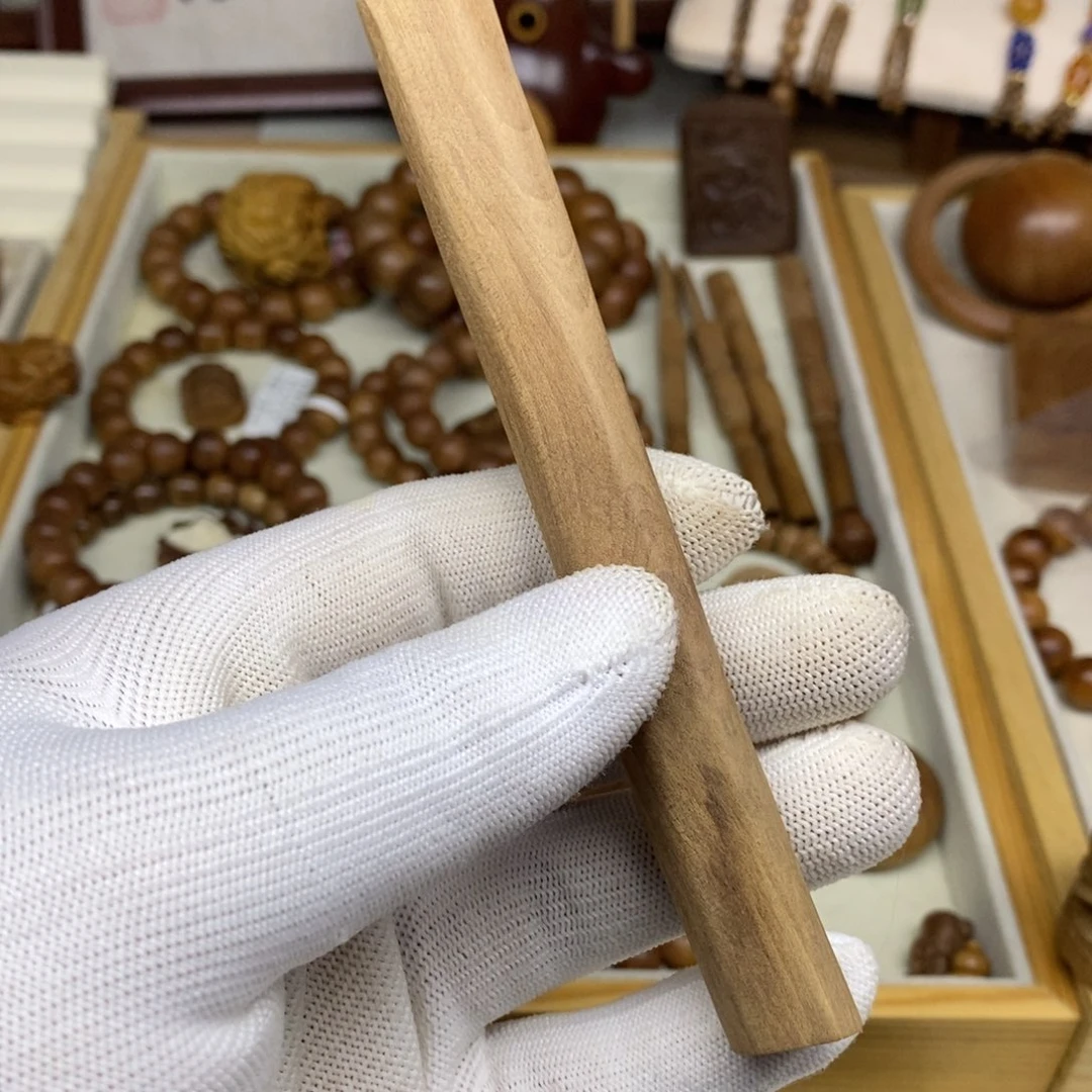 檀香木把件迈索尔老山檀13.8克