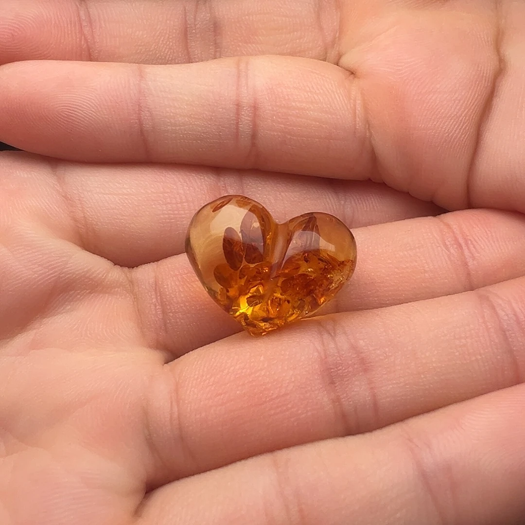 琥珀（花珀）未镶嵌颈饰花珀屁桃（打孔不退换）