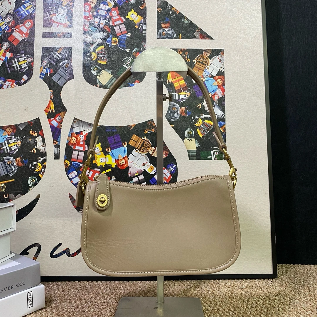 95新 COACH/蔻驰 21800单肩包20*11