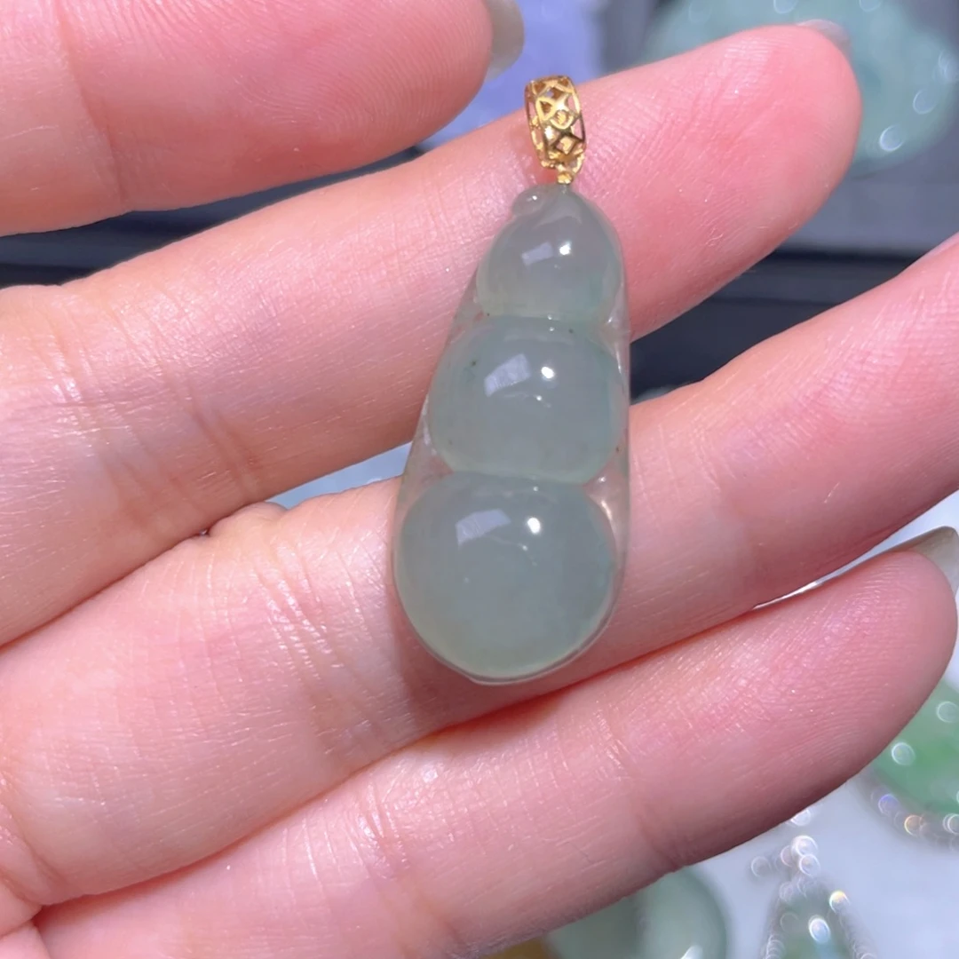 颈饰18K金镶嵌翡翠翡翠