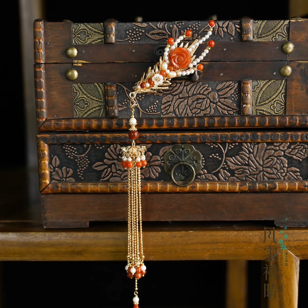 风雪初晴凤缘发夹流苏手工气质轻奢时尚百搭太阳花