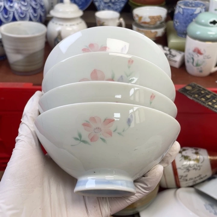 他家瓷器真美…开播了