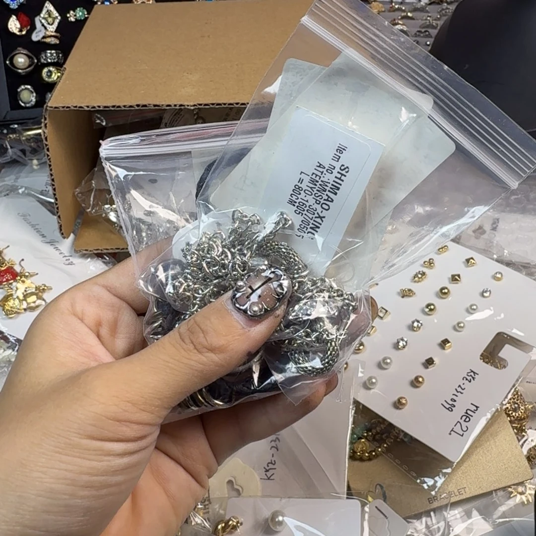 琉璃钛钢合金哈哈哈