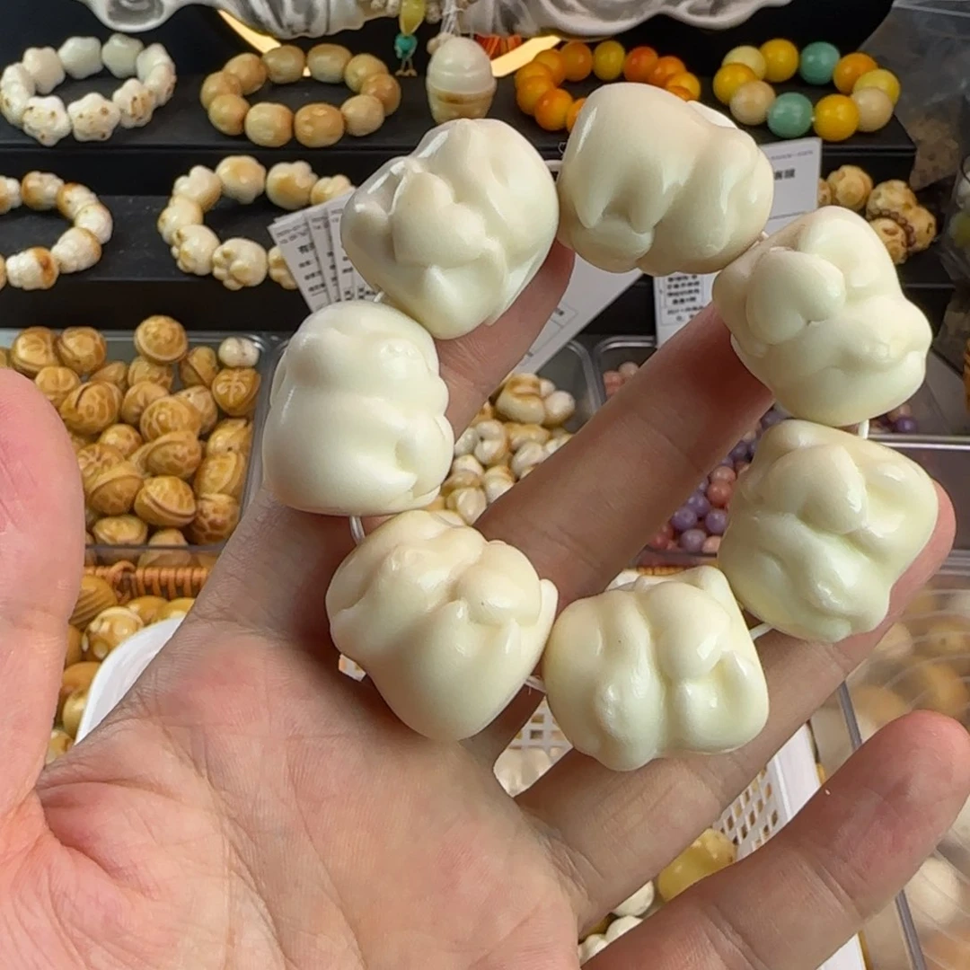 ƪ***雅菩提根/象牙果手串微瑕疵爱心兔1串手捻
