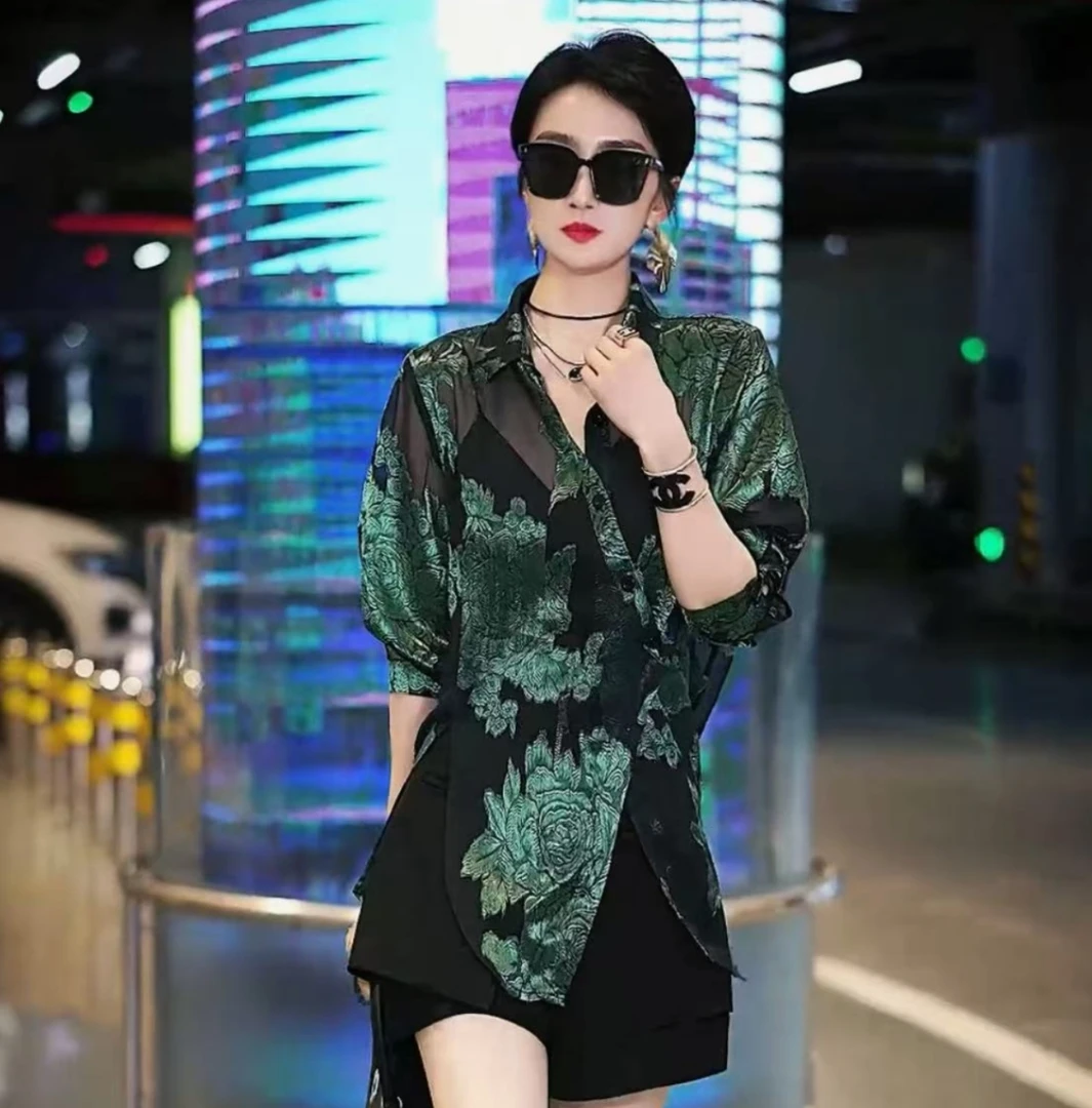 （萱萱推荐）原创高级设计感提花减龄显瘦衬衣