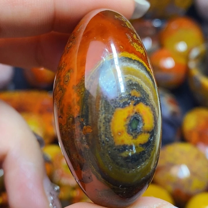 ****H未镶嵌颈饰玛瑙/玉髓