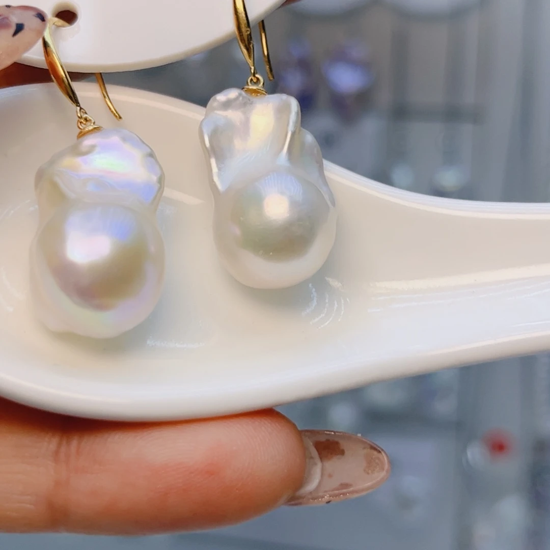 姐****未镶嵌淡水珍珠颈饰