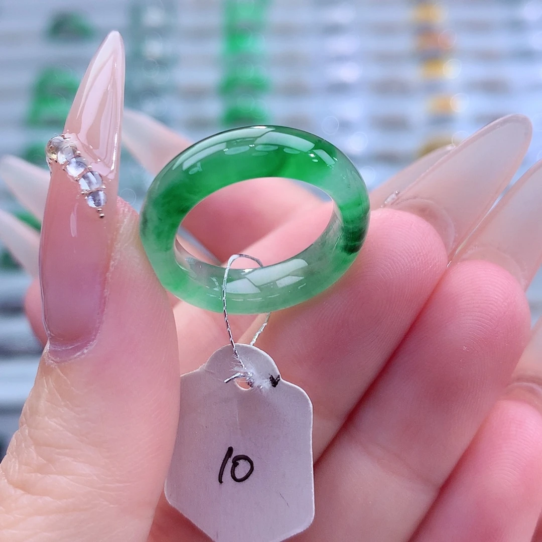 翡翠未镶嵌戒指天然