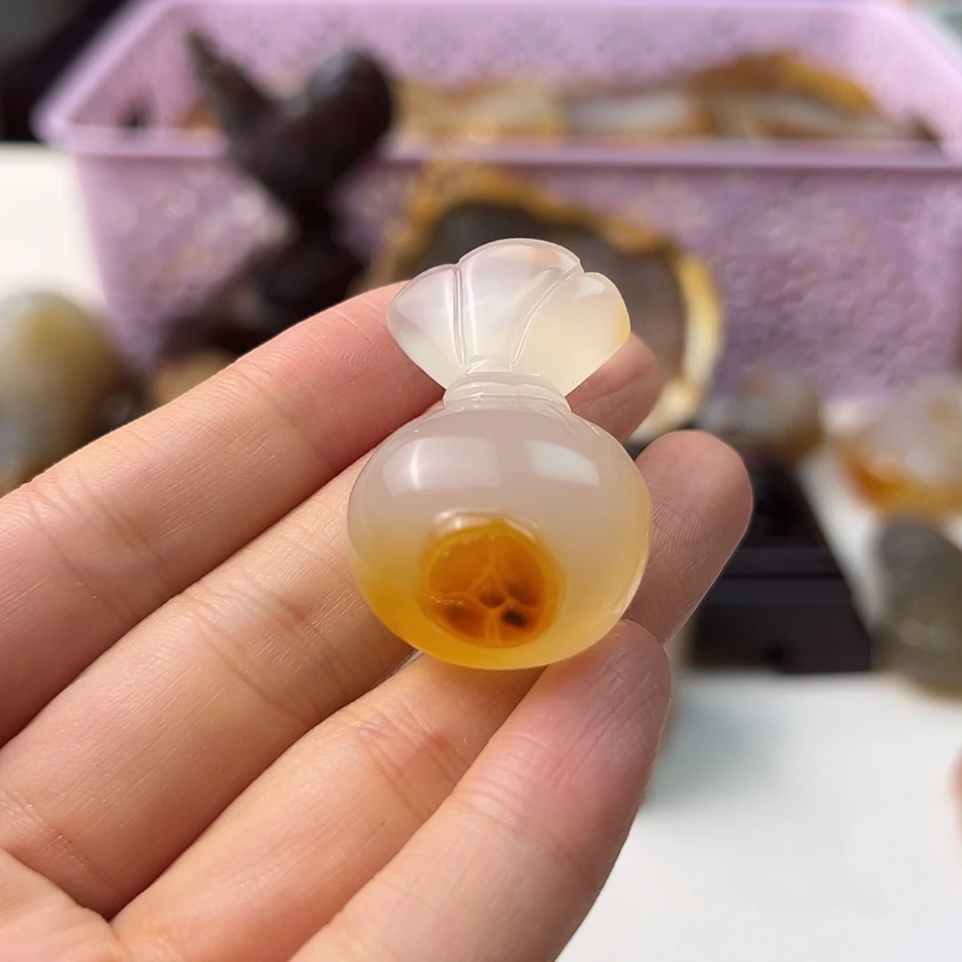 未镶嵌颈饰玛瑙/玉髓