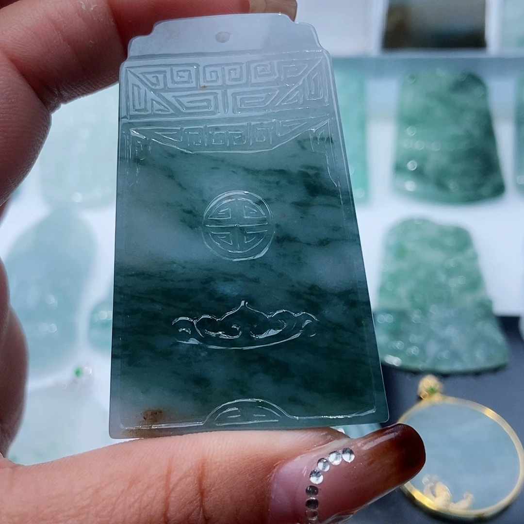 翡翠吊坠(不含链)未镶嵌