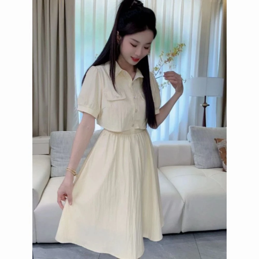 韩版气质优雅翻领收腰短袖连衣裙女2025夏季新款修身百搭通勤裙子