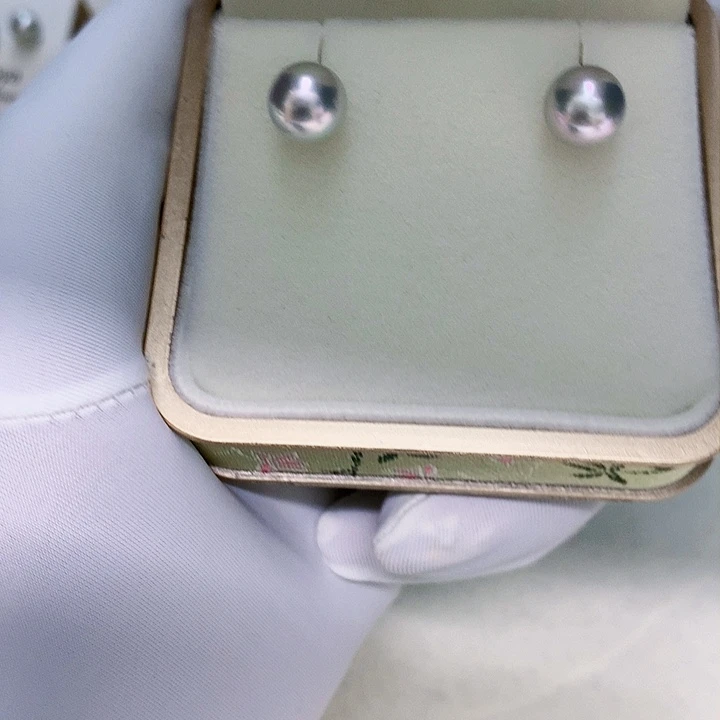 18K金镶嵌耳钉7.5-8海水珍珠