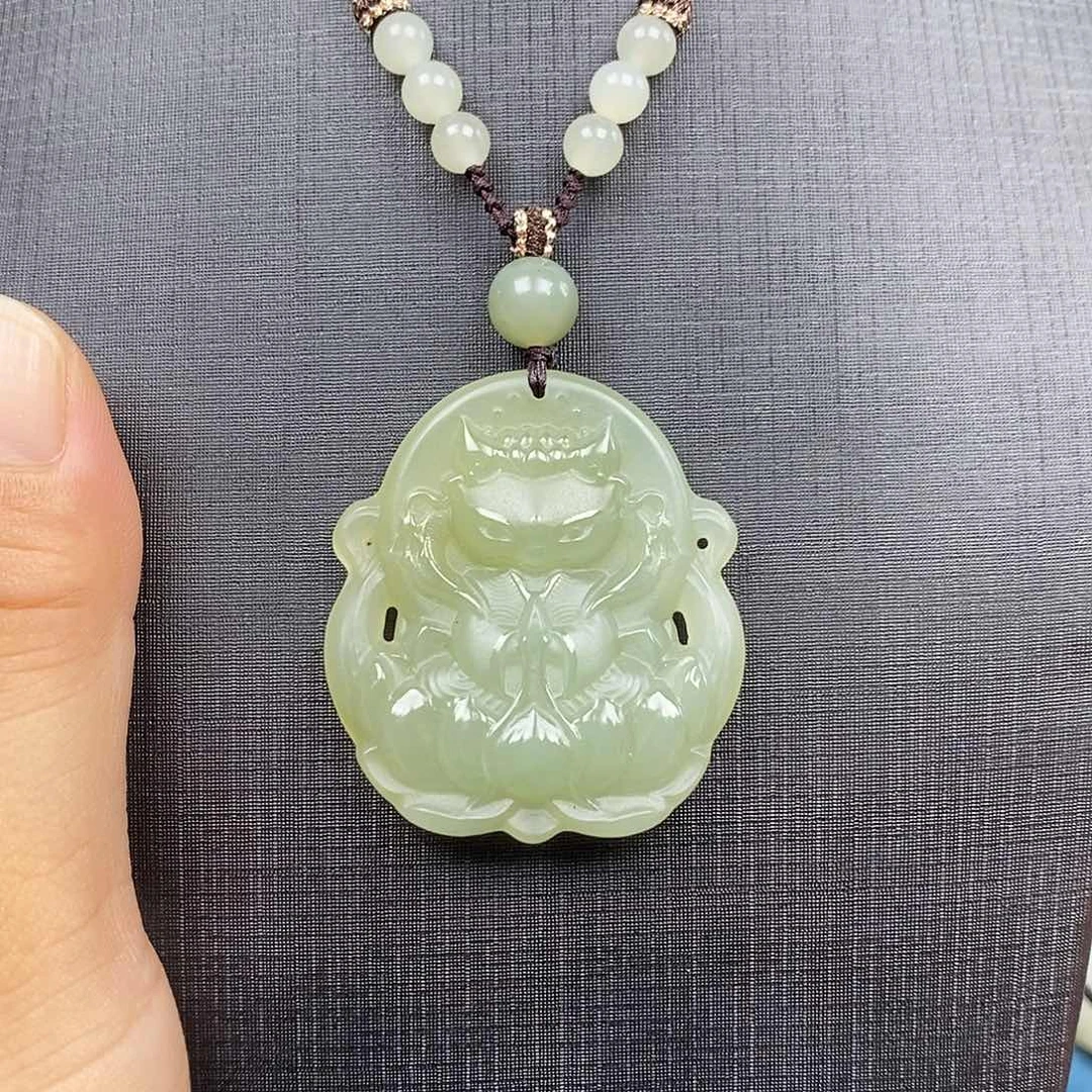 颈饰未镶嵌和田玉