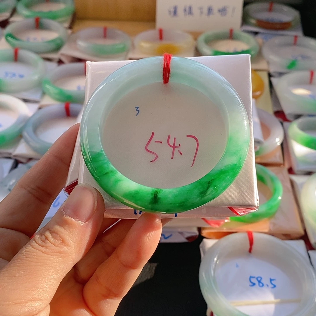 翡翠手镯未镶嵌?***?手镯