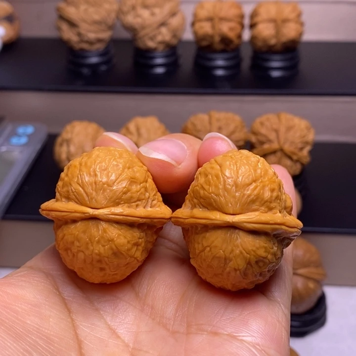 文玩核桃把件太阳系元宝37