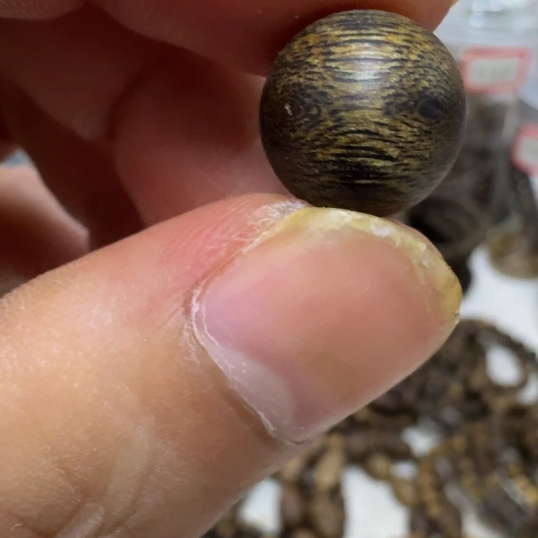 沉香碎屑沉香奇楠沉香1.2