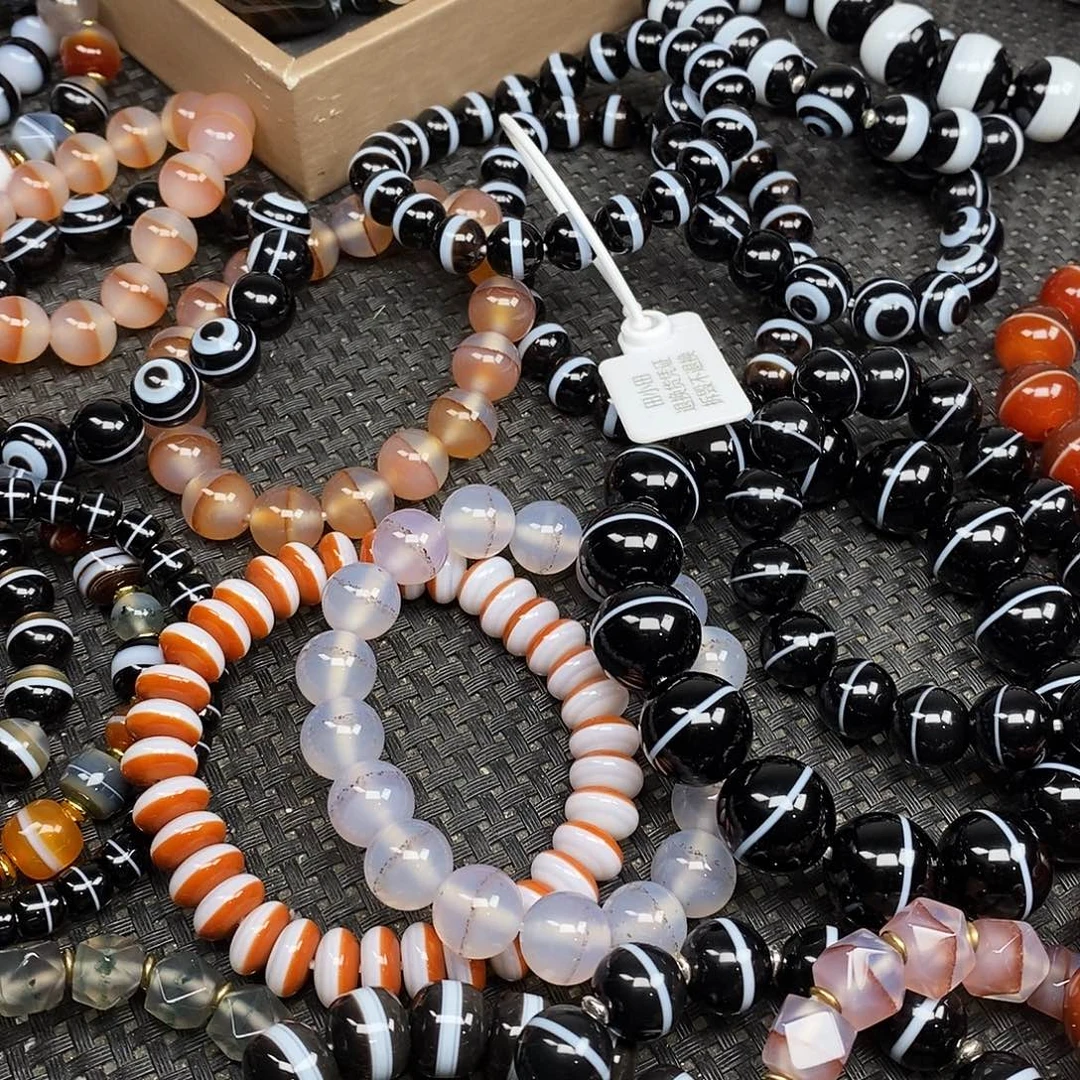 小***r玛瑙/玉髓未镶嵌手链