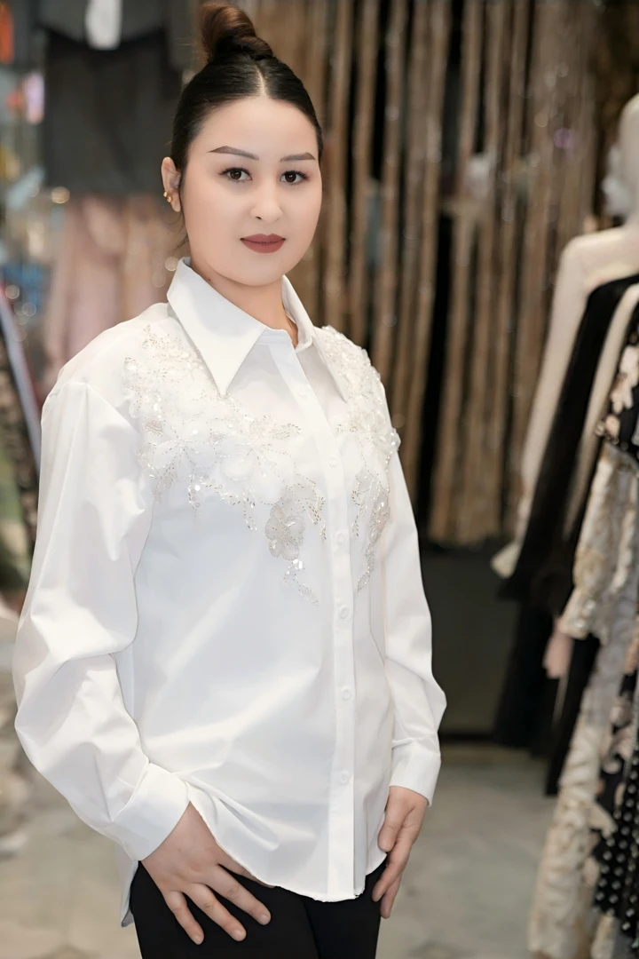 2025-新款时尚上衣