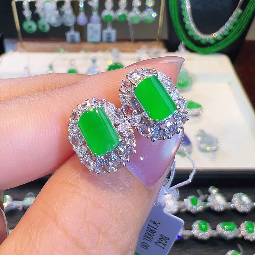 翡翠18K金镶嵌耳饰