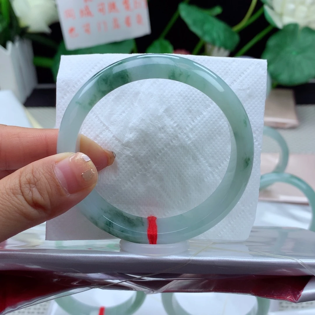 未镶嵌手镯翡翠纯天然