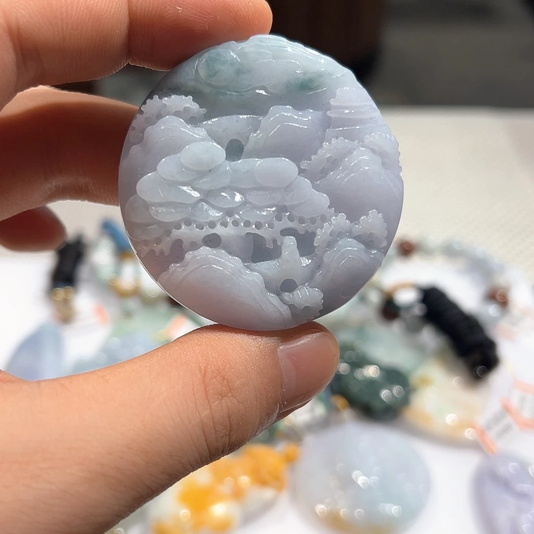 翡翠未镶嵌颈饰挂件