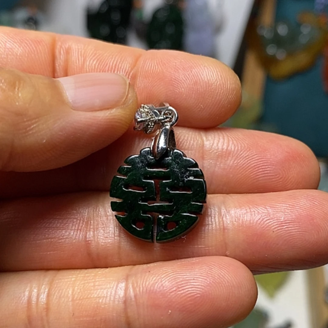 【闪购商品】蛇纹石玉未镶嵌颈饰