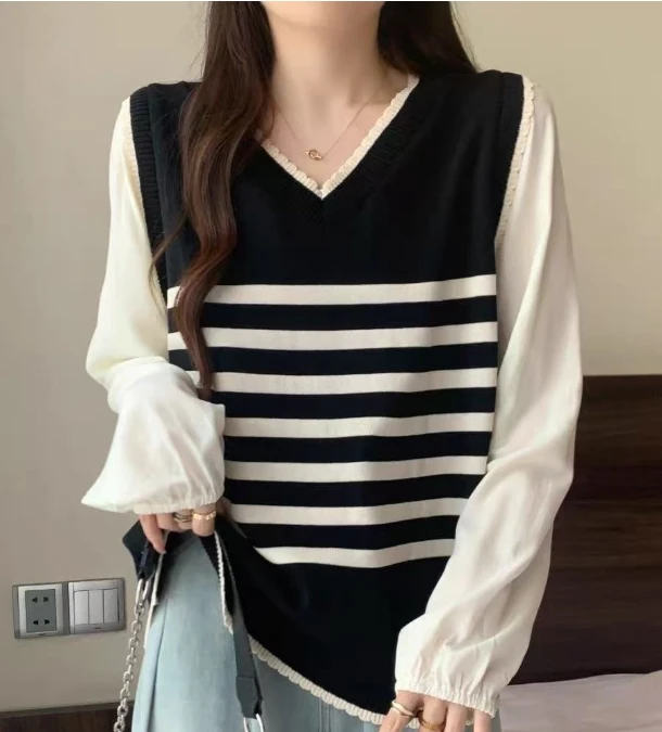 (510)大码MM2025秋装新款气质显瘦宽松拼接条纹V领打底衫针织上衣