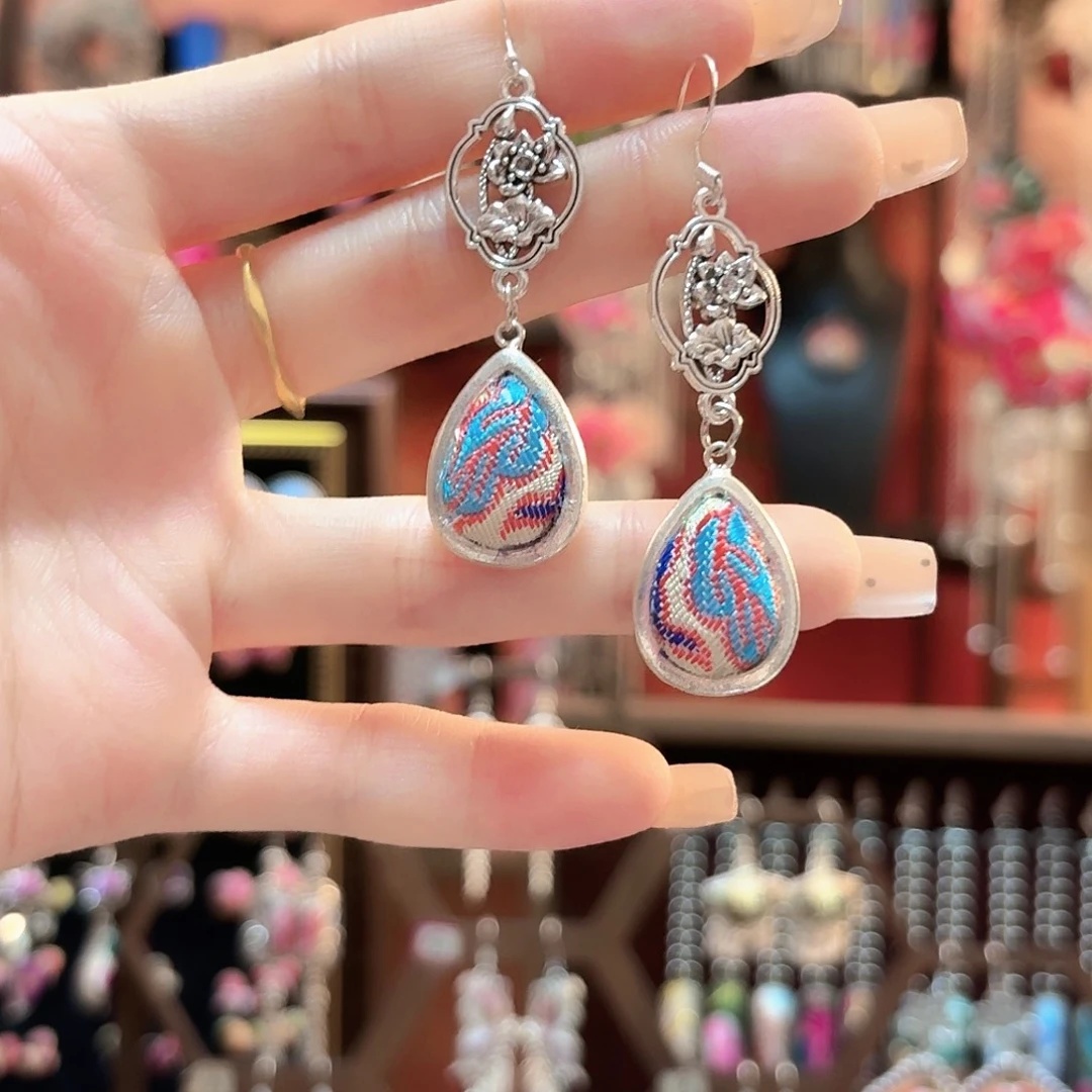 织绣云织谣老绣饰品141