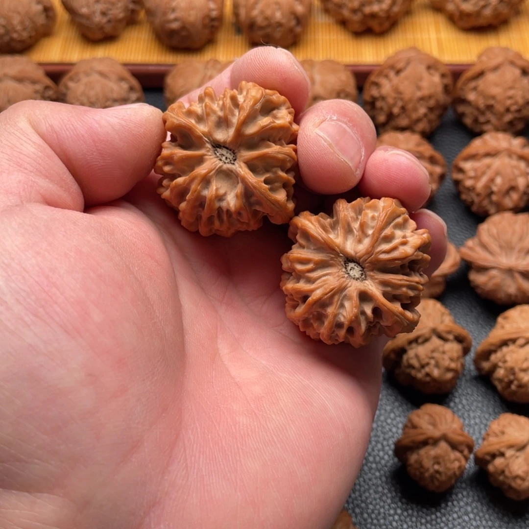 文玩核桃把件文玩核桃龙门剑