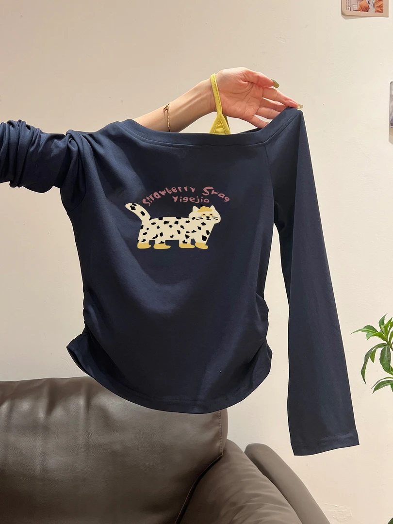 斜肩T恤女修身长袖褶皱收腰不规则春秋季露肩假两件复古辣妹上衣