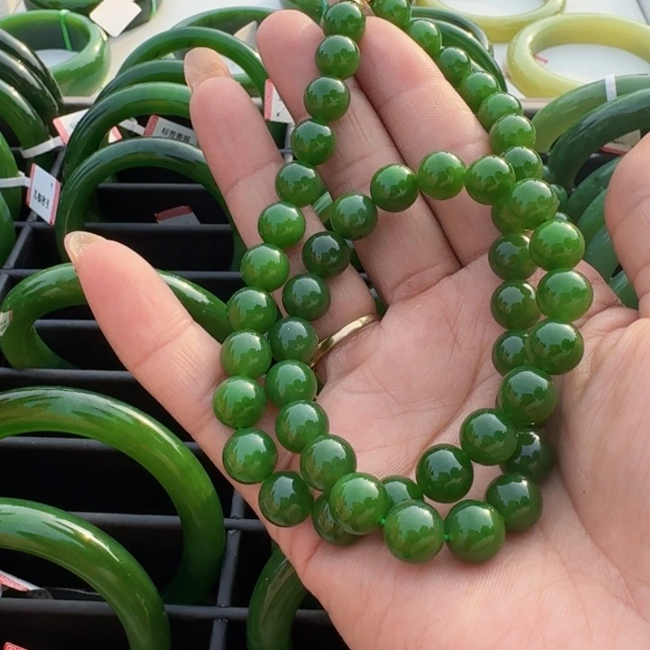 和田玉（碧玉）颈饰未镶嵌"****"