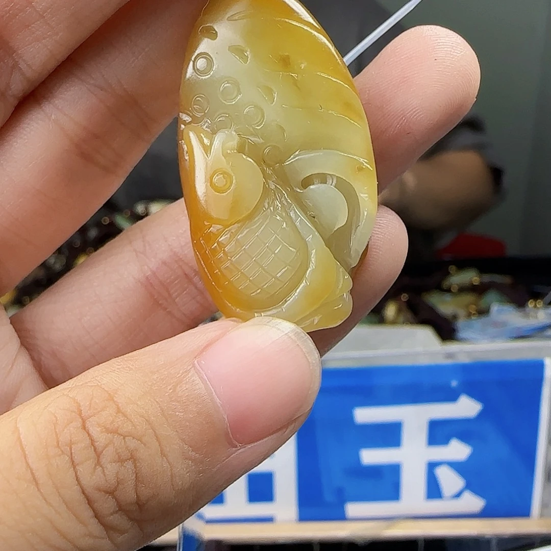 和田玉未镶嵌挂件