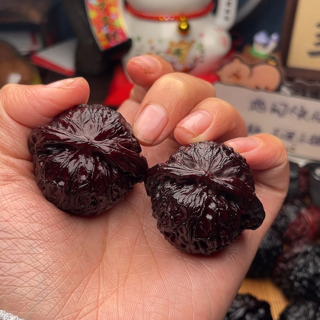吊坠文玩核桃赵*柒宫灯红